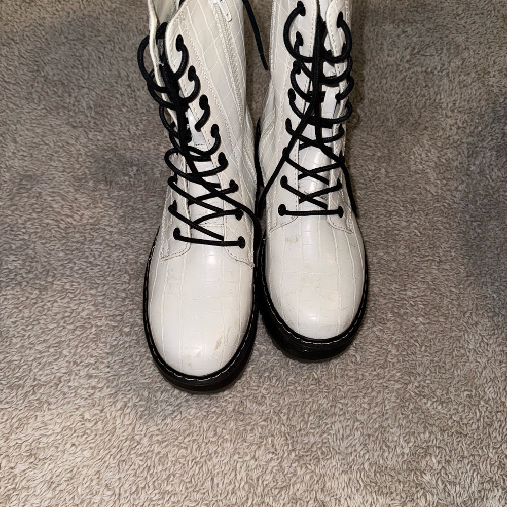 Women's White Lace-Up Boots